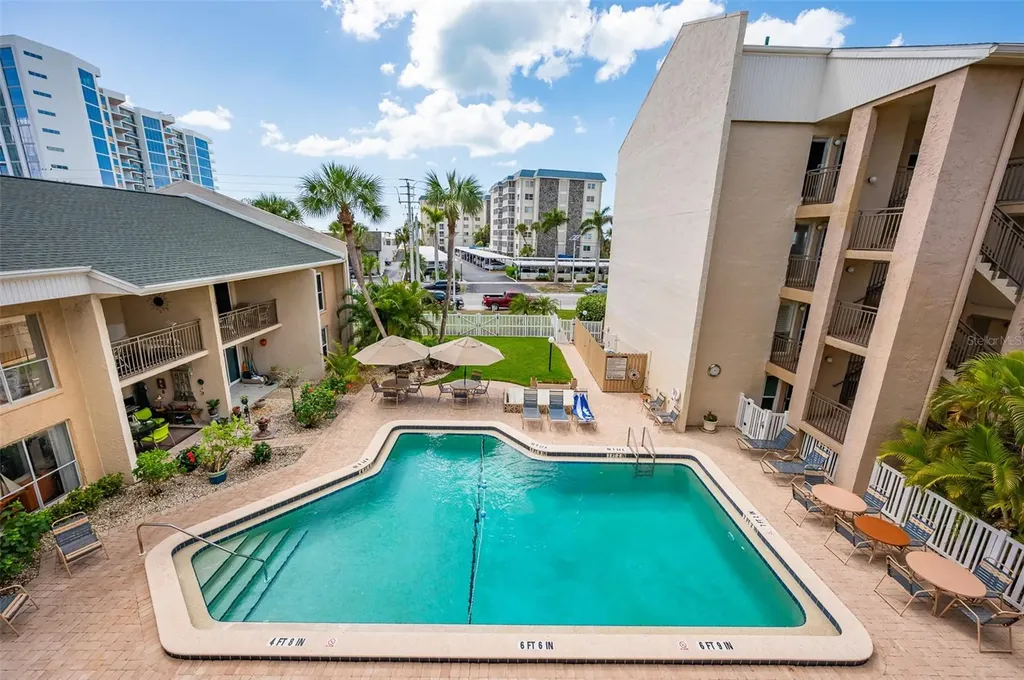 845 Benjamin Franklin Drive Sarasota FL 34236