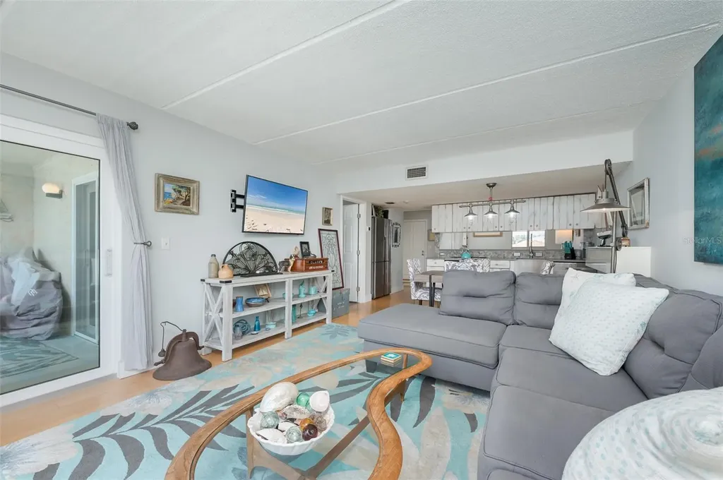 845 Benjamin Franklin Drive Sarasota FL 34236