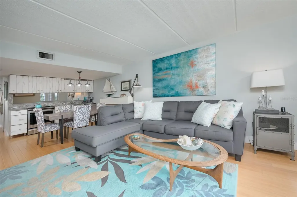 845 Benjamin Franklin Drive Sarasota FL 34236