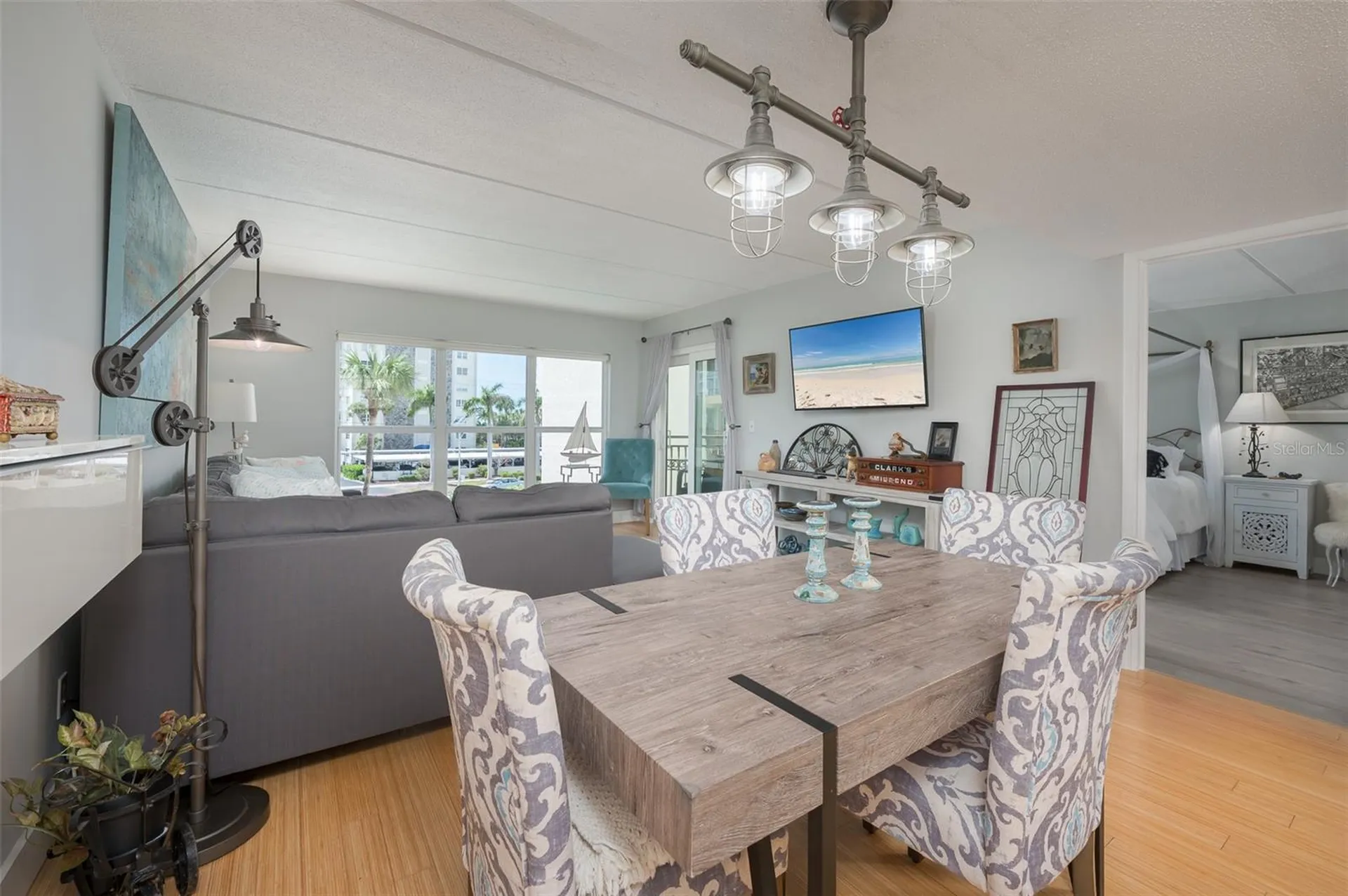 845 Benjamin Franklin Drive Sarasota FL 34236