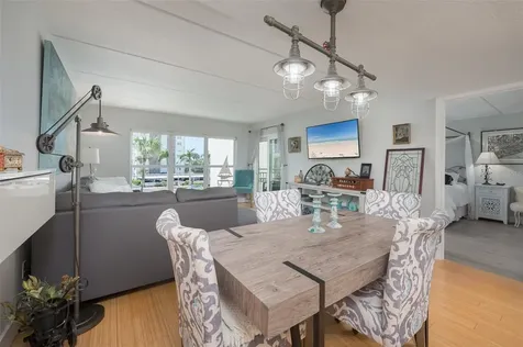 845 Benjamin Franklin Drive Sarasota FL 34236