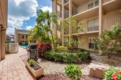 845 Benjamin Franklin Drive Sarasota FL 34236