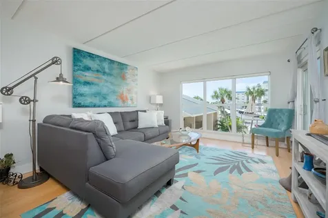 845 Benjamin Franklin Drive Sarasota FL 34236