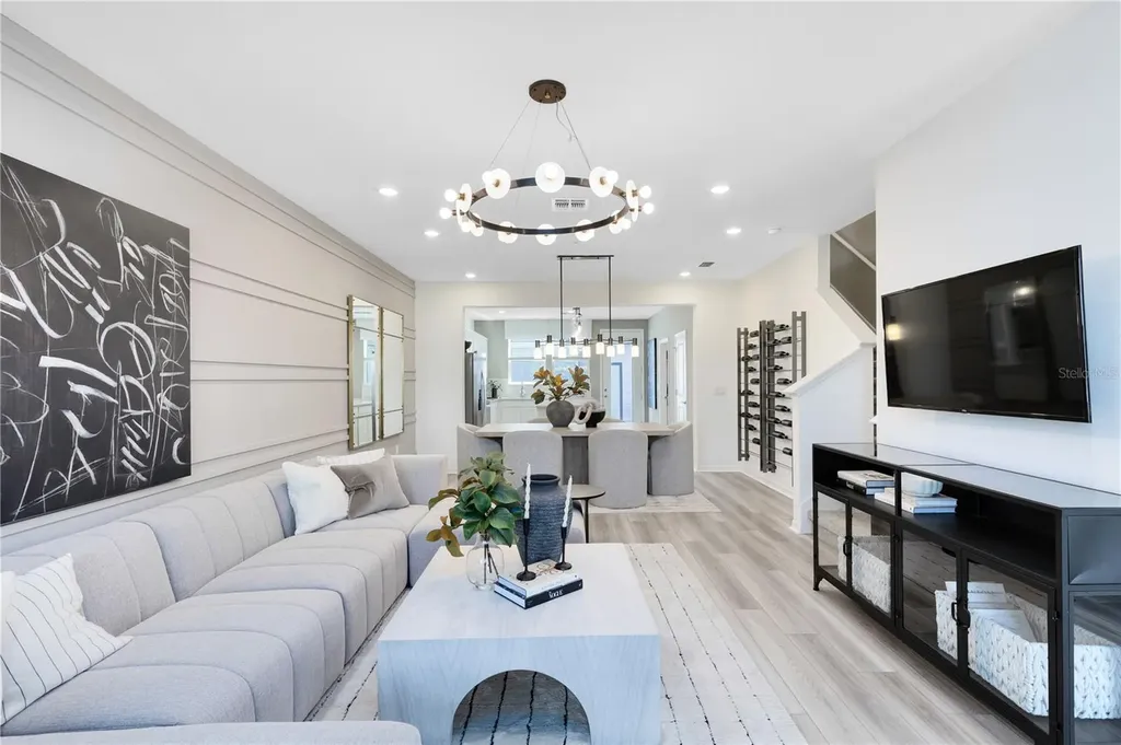 10136 Hadley Street Orlando FL 32829