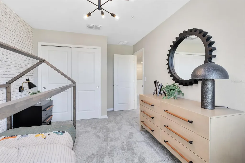 10136 Hadley Street Orlando FL 32829