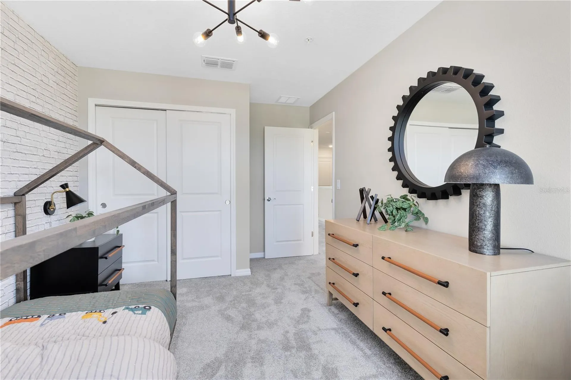 10136 Hadley Street Orlando FL 32829