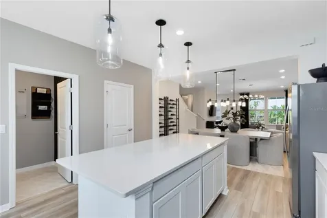 10136 Hadley Street Orlando FL 32829