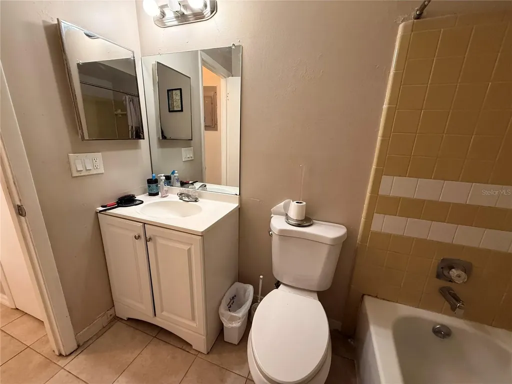 3243 & 3245 Split Willow Drive Orlando FL 32808