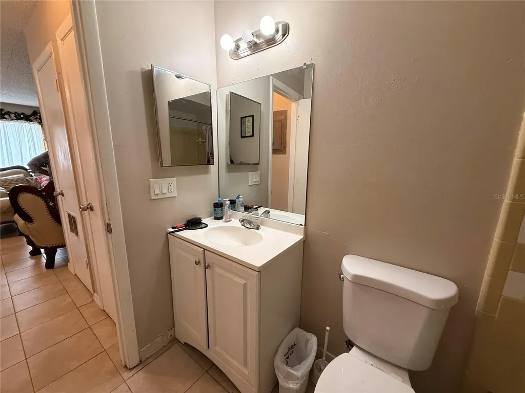 3243 & 3245 Split Willow Drive Orlando FL 32808