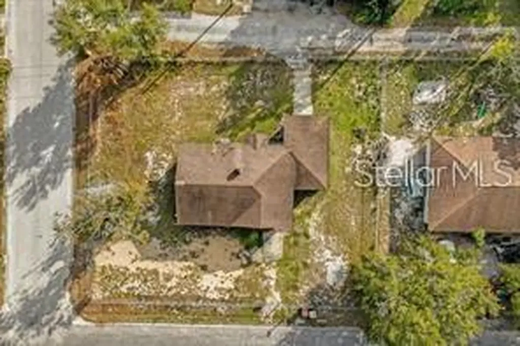 131 W Crystal Avenue Lake Wales FL 33853
