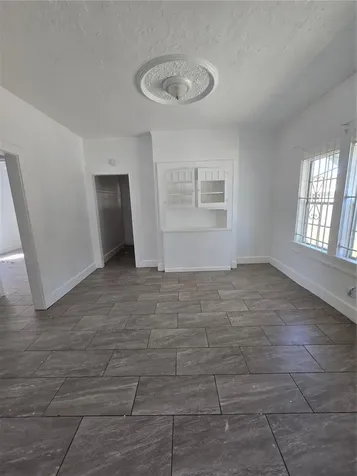 2001 11th Street S St Petersburg FL 33705
