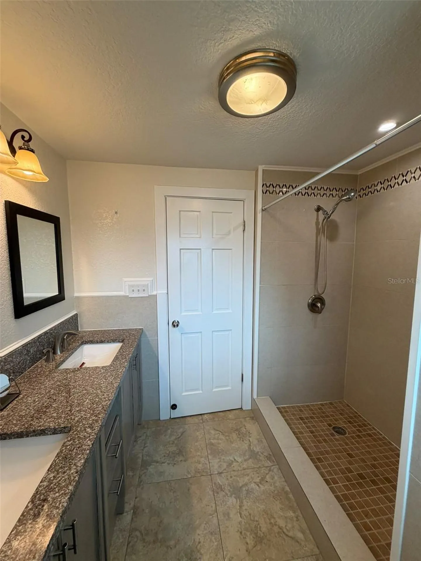 903 E New York Avenue Deland FL 32724