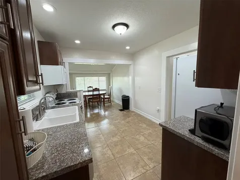 903 E New York Avenue Deland FL 32724