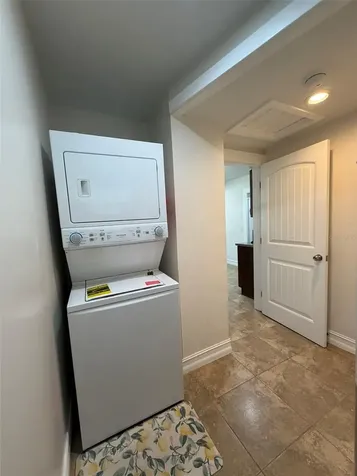 903 E New York Avenue Deland FL 32724