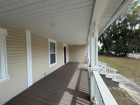 903 E New York Avenue Deland FL 32724