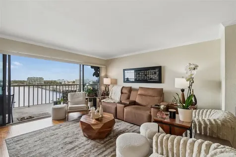 2 Adalia Avenue Tampa FL 33606