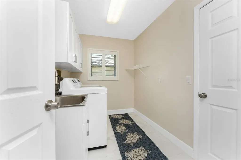 461 Firethorn Avenue Englewood FL 34223