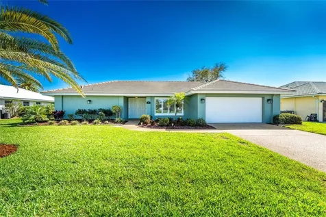 461 Firethorn Avenue Englewood FL 34223