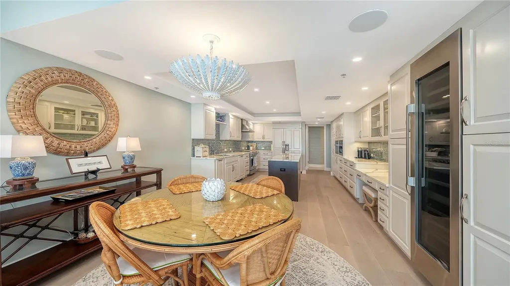 2410 Harbourside Drive Longboat Key FL 34228