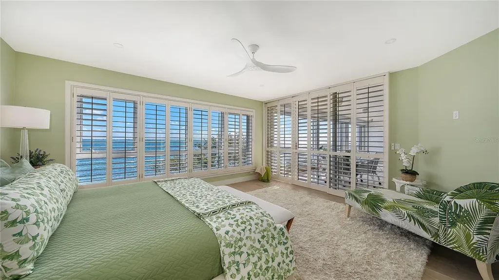 2410 Harbourside Drive Longboat Key FL 34228