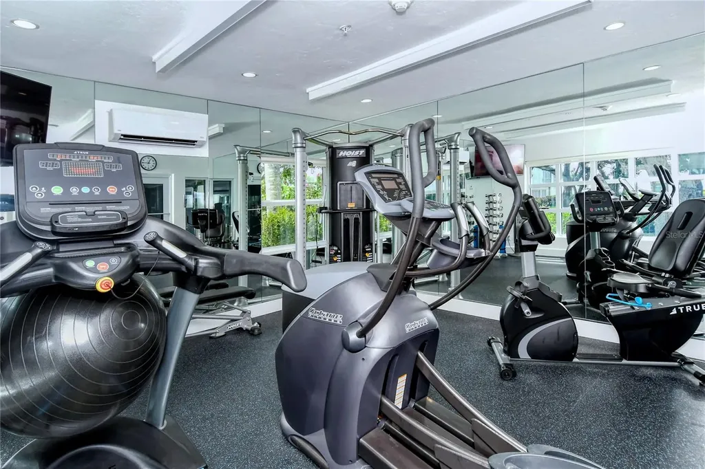 2410 Harbourside Drive Longboat Key FL 34228