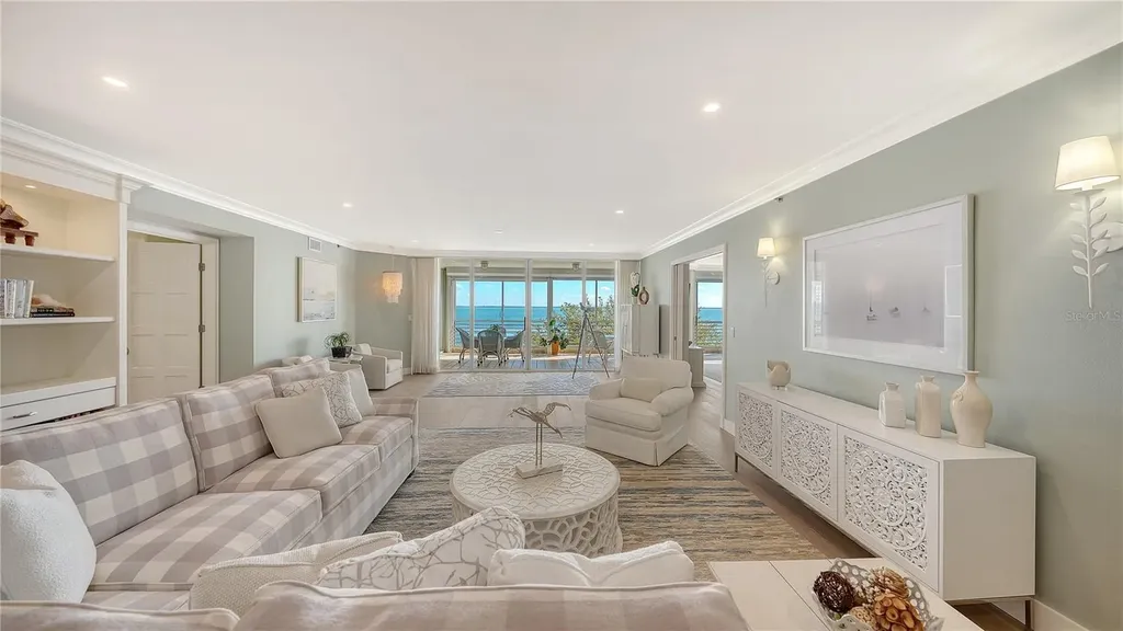 2410 Harbourside Drive Longboat Key FL 34228