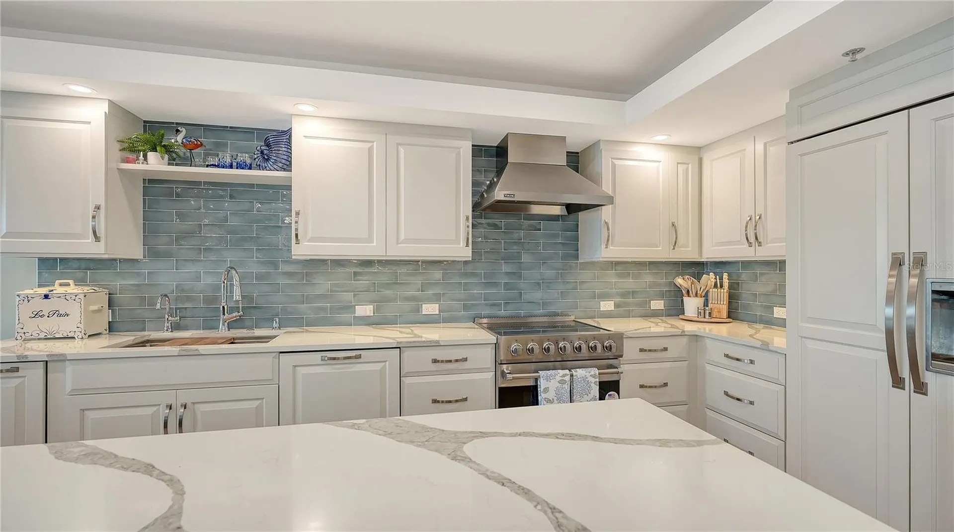 2410 Harbourside Drive Longboat Key FL 34228