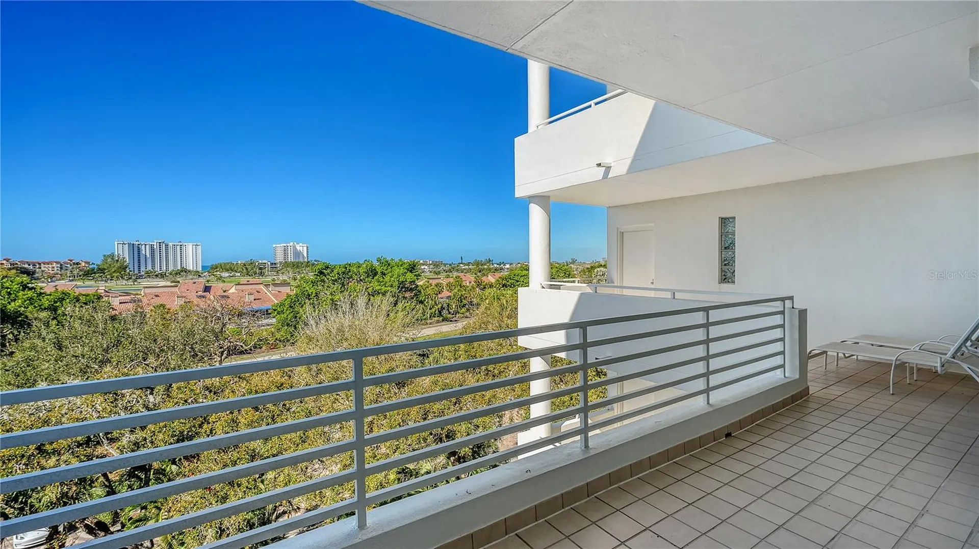 2410 Harbourside Drive Longboat Key FL 34228