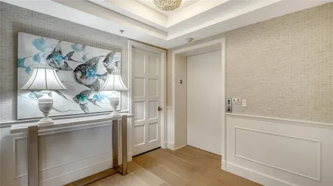 2410 Harbourside Drive Longboat Key FL 34228