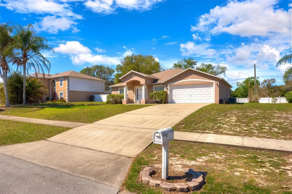 2062 Dearing Avenue Deltona FL 32725