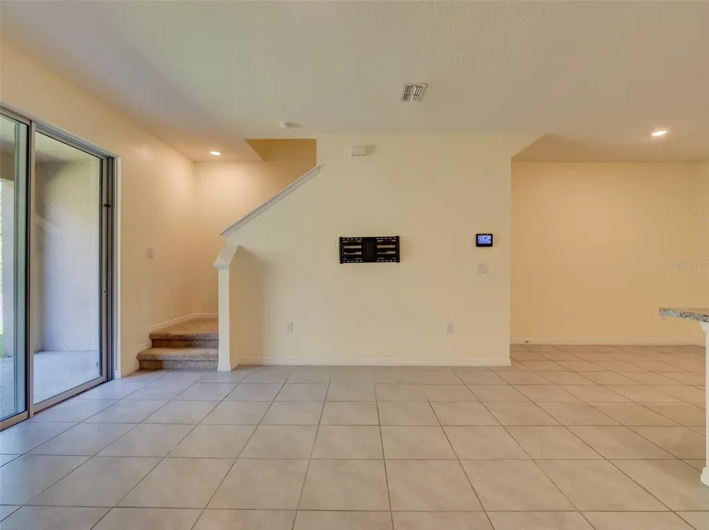 1289 Yellow Finch Drive Davenport FL 33837