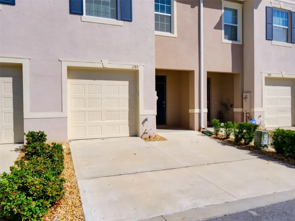1289 Yellow Finch Drive Davenport FL 33837