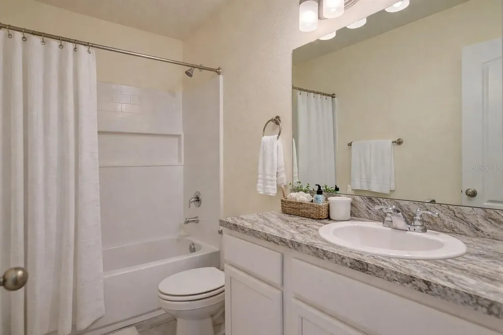 1289 Yellow Finch Drive Davenport FL 33837