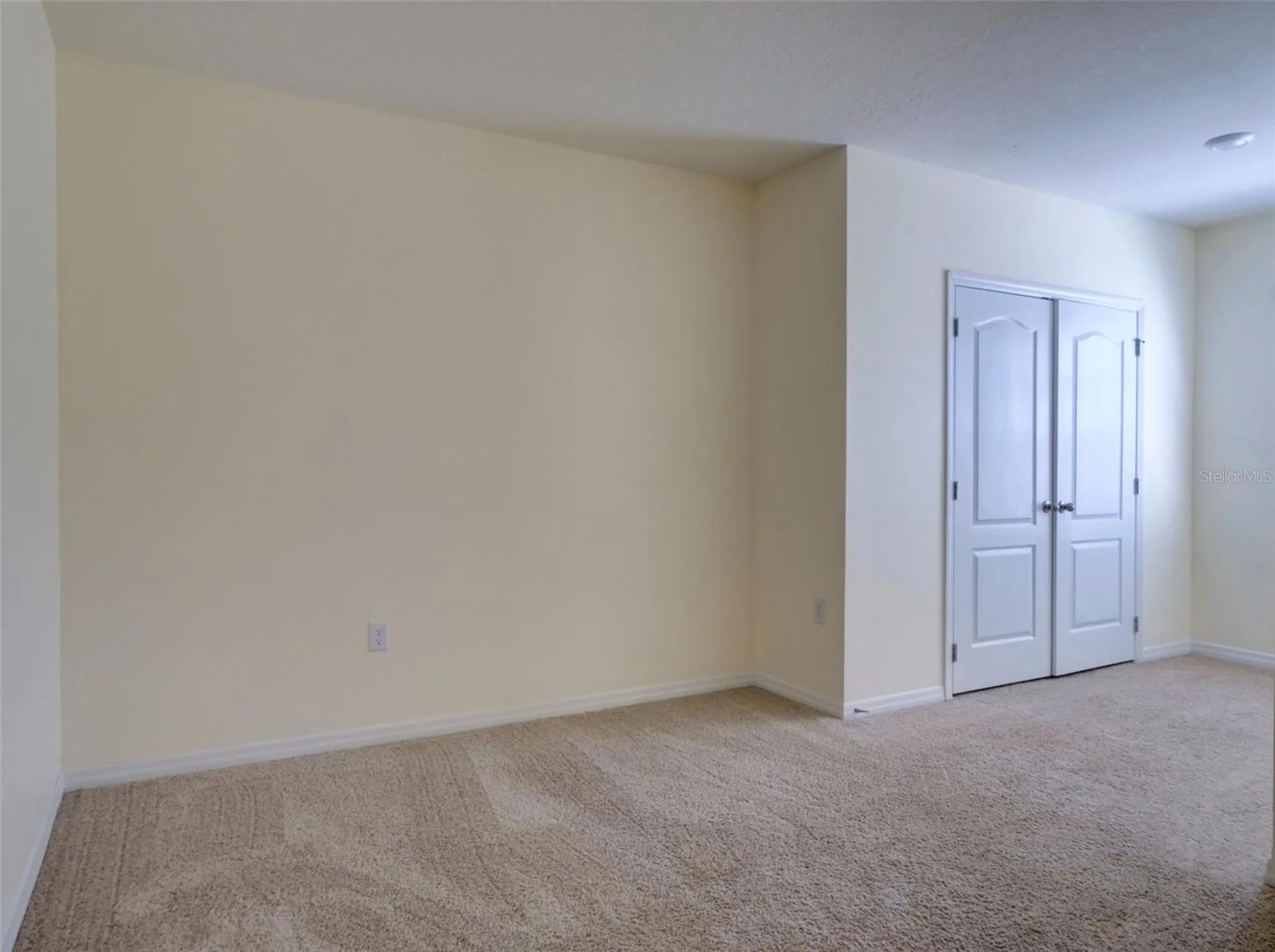 1289 Yellow Finch Drive Davenport FL 33837
