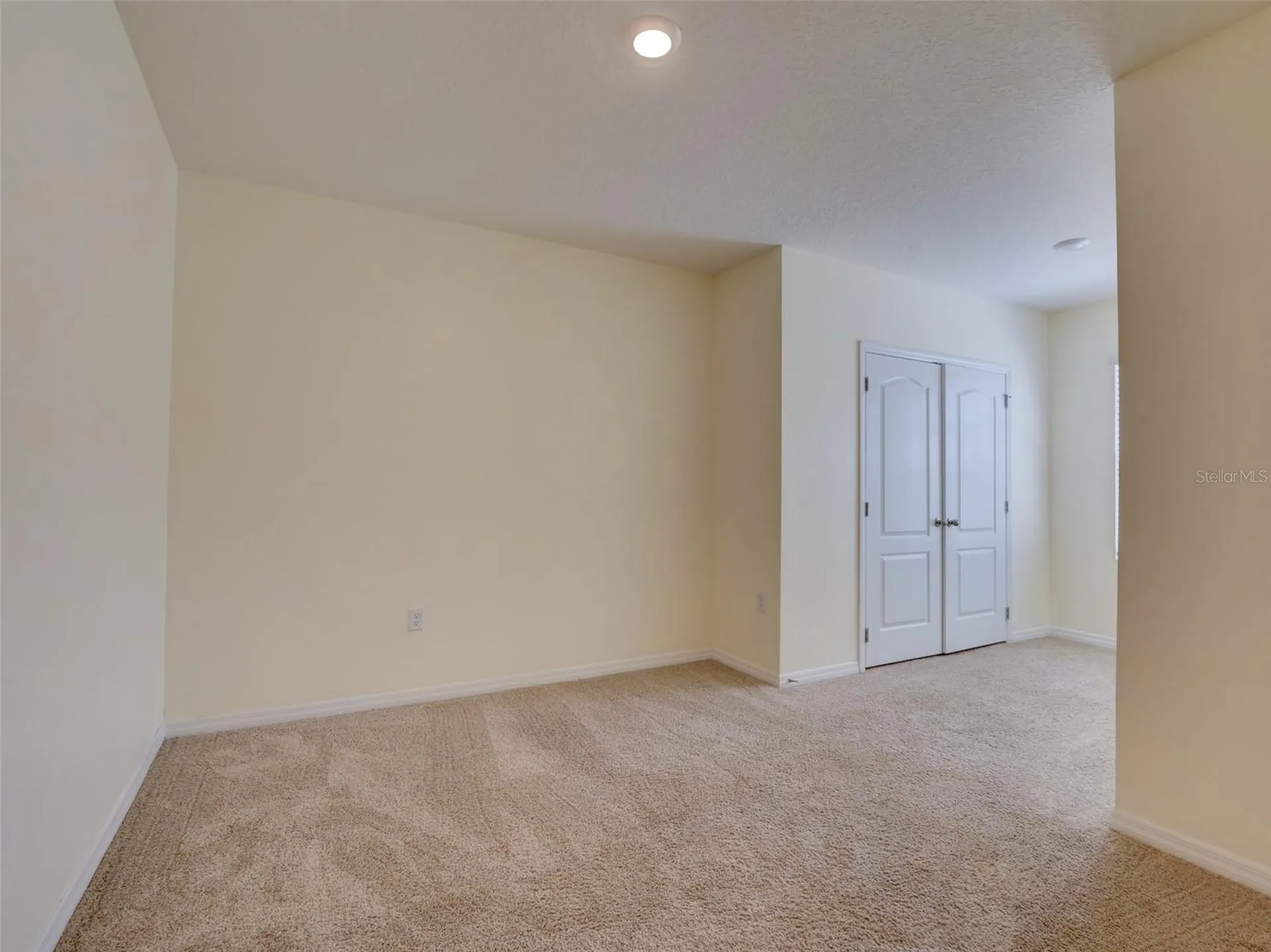 1289 Yellow Finch Drive Davenport FL 33837