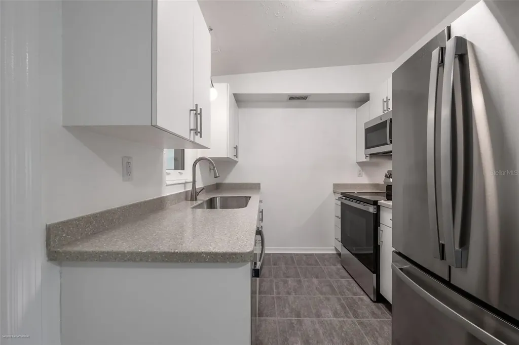927 W Olympia Avenue Punta Gorda FL 33950