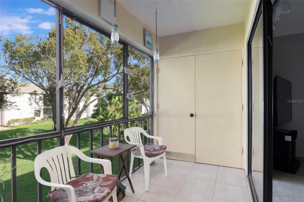 110 Lakeside Court Oldsmar FL 34677