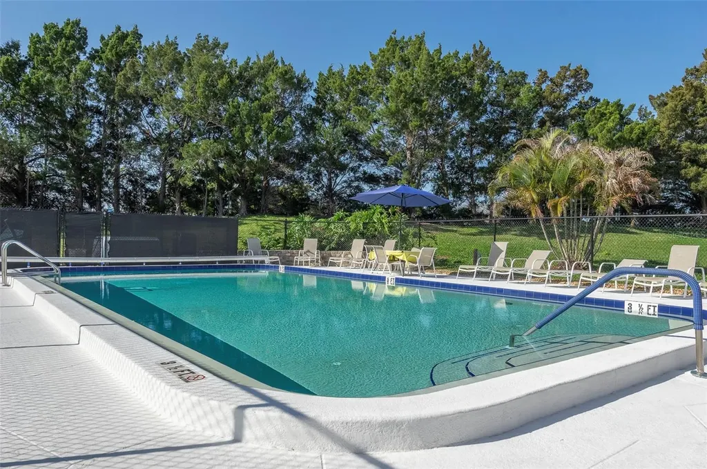 110 Lakeside Court Oldsmar FL 34677