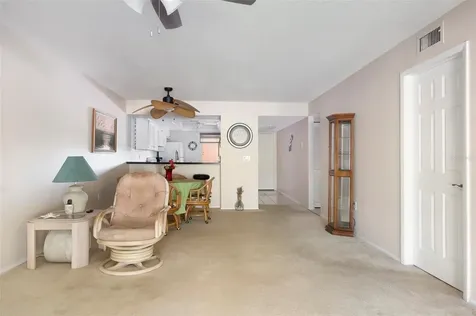 110 Lakeside Court Oldsmar FL 34677