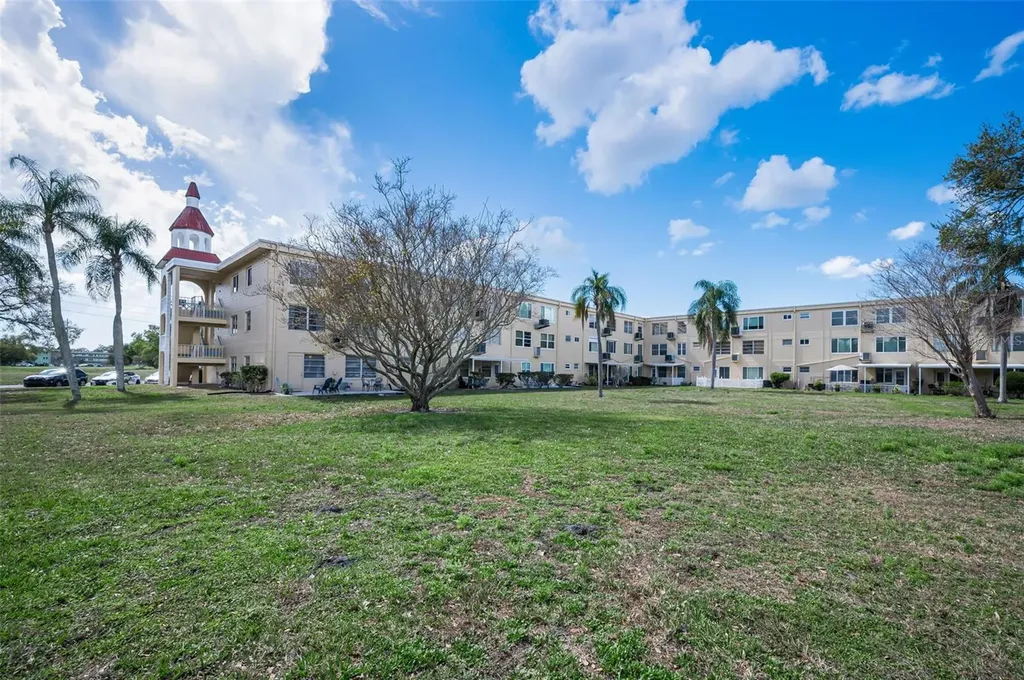 2404 Florentine Way Clearwater FL 33763