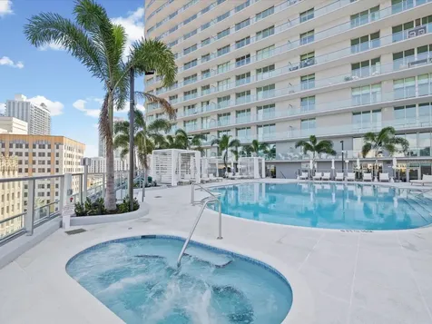 400 Central Avenue St Petersburg FL 33701