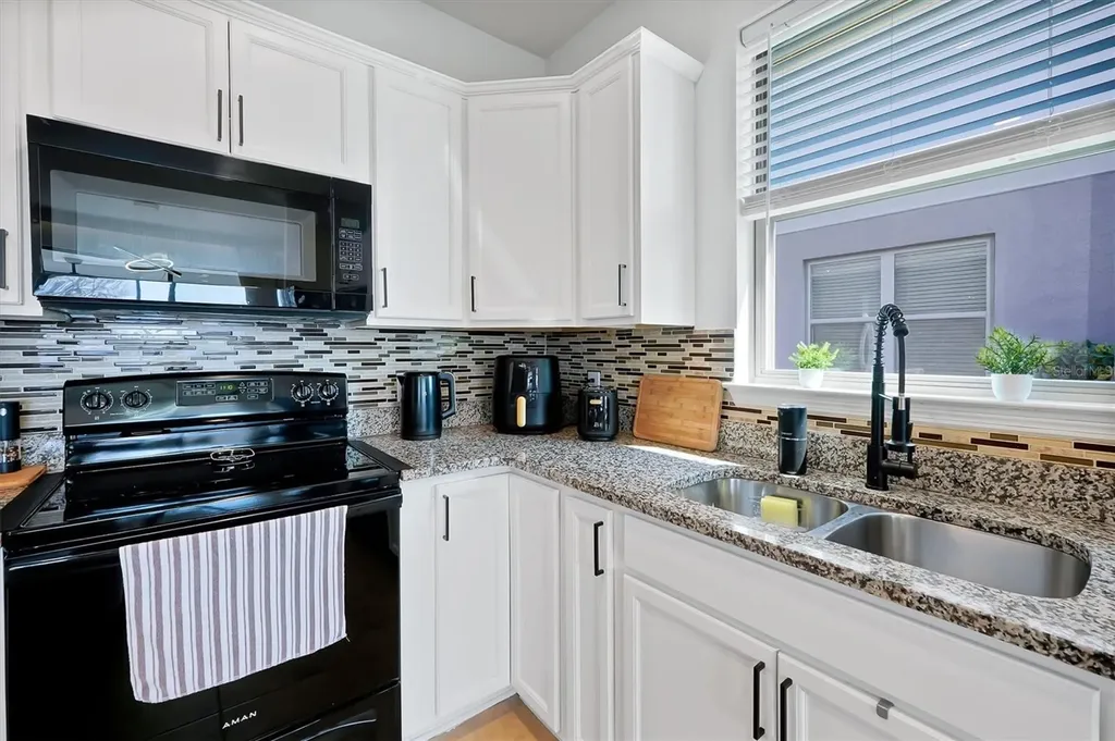 1769 Cayman Cove Circle St Cloud FL 34772