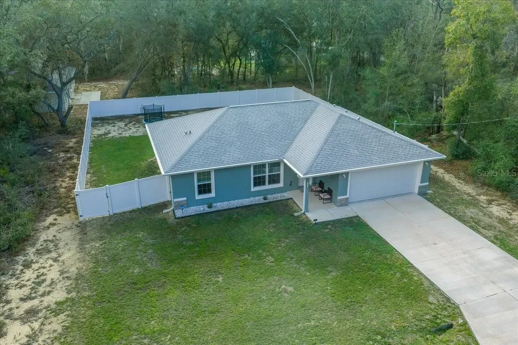 41 Fisher Way Run Ocklawaha FL 32179