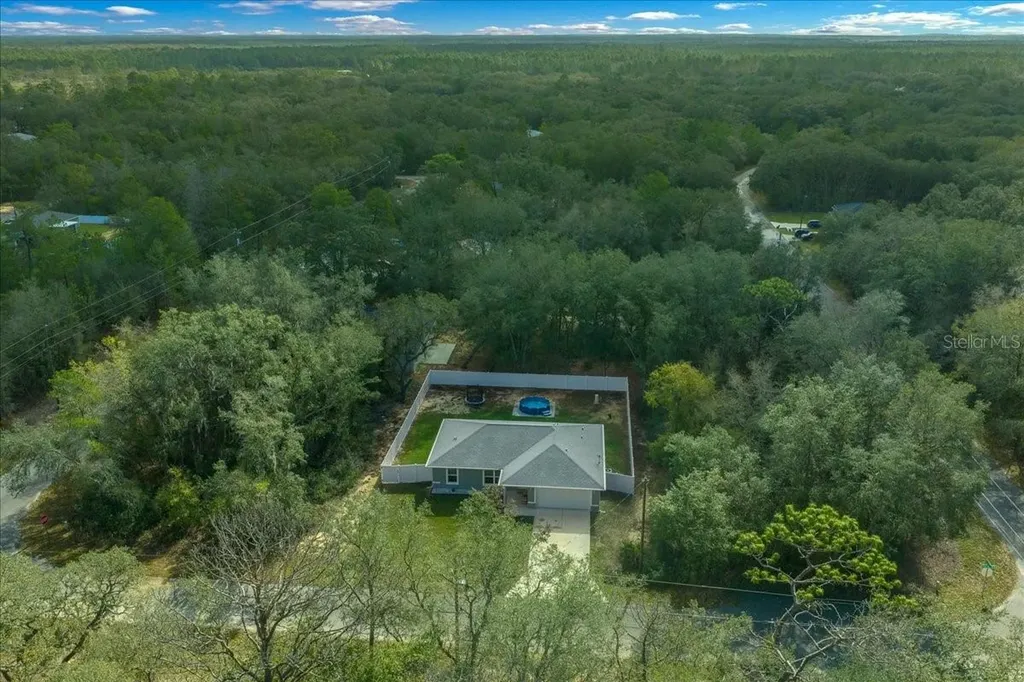 41 Fisher Way Run Ocklawaha FL 32179