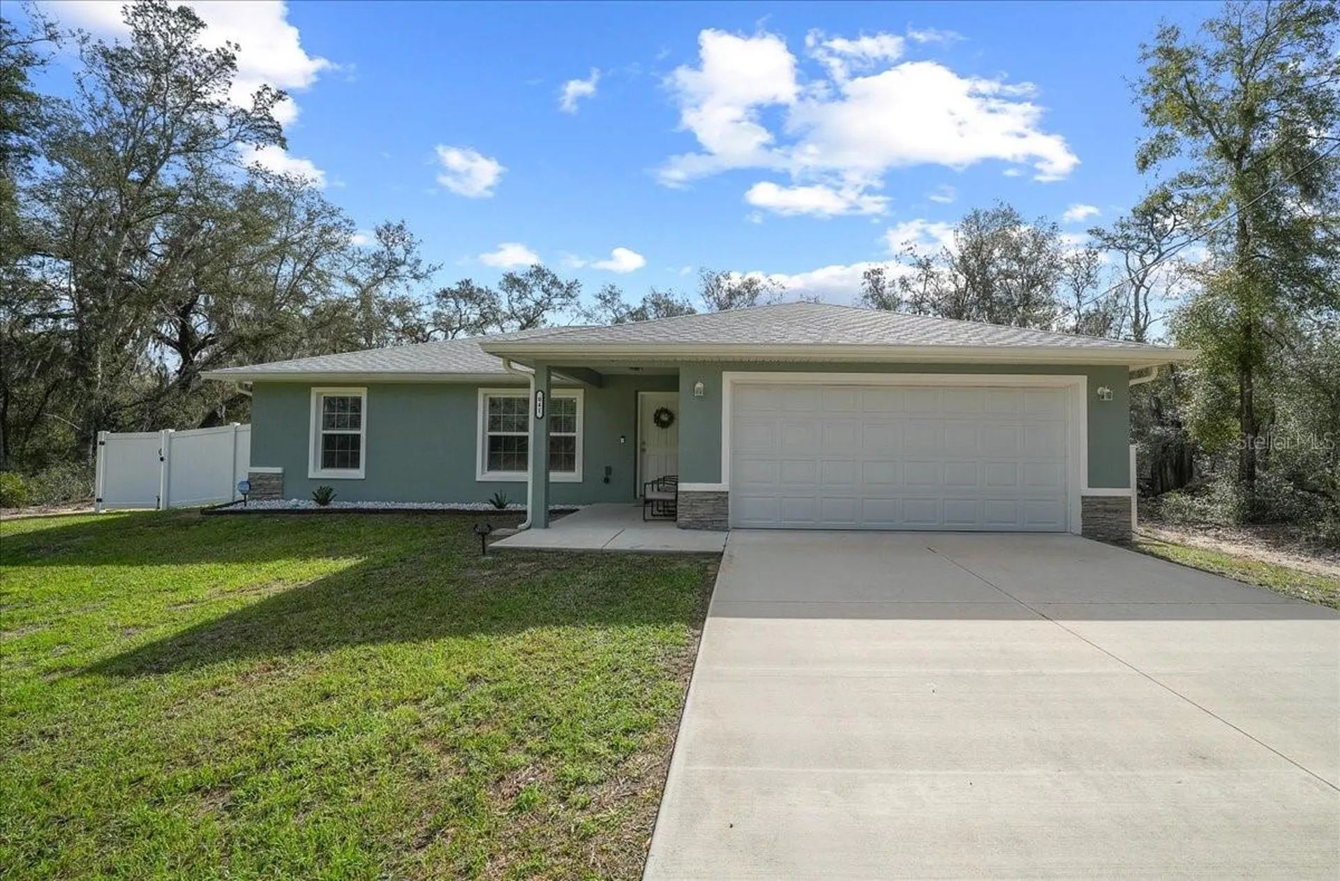 41 Fisher Way Run Ocklawaha FL 32179