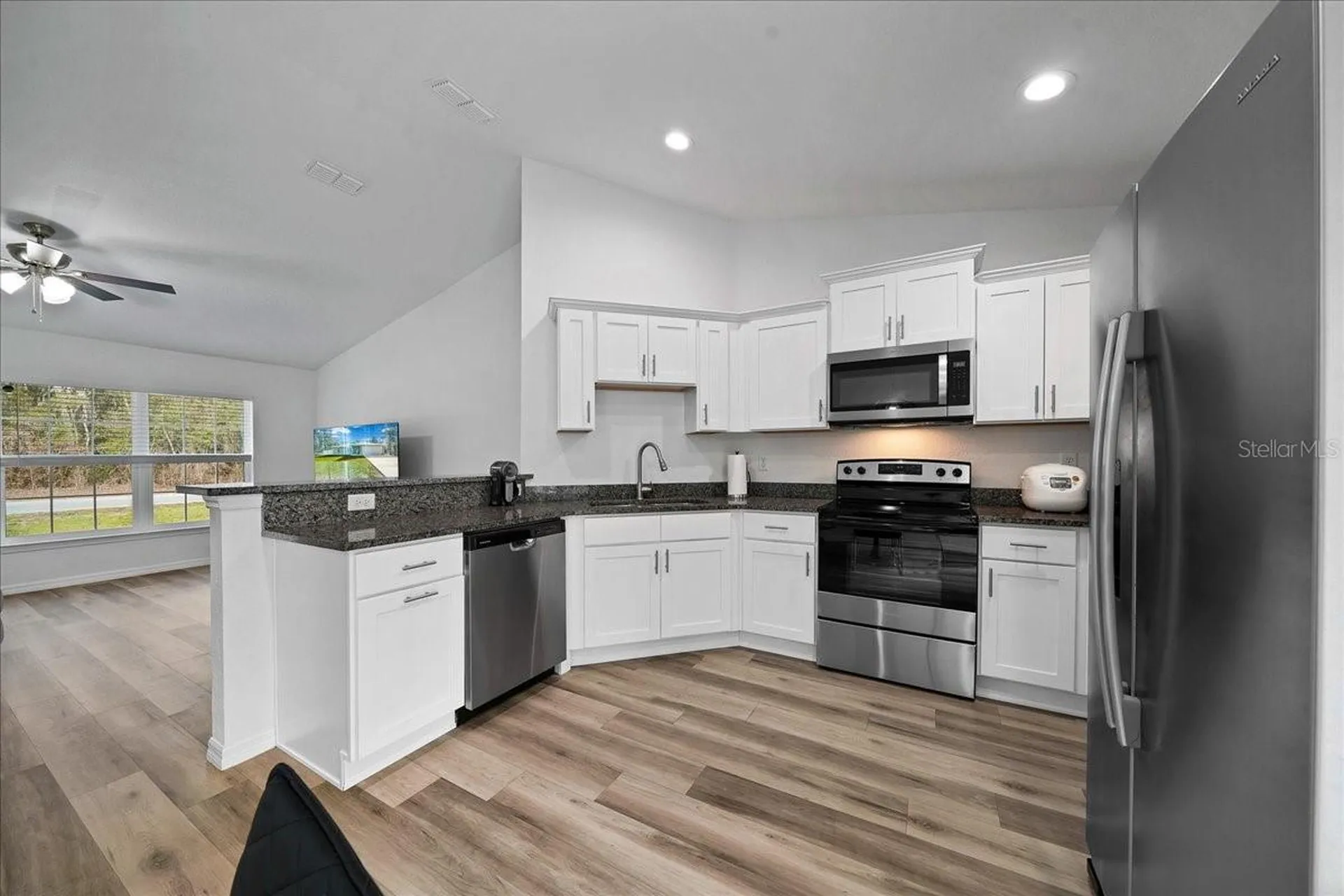 41 Fisher Way Run Ocklawaha FL 32179