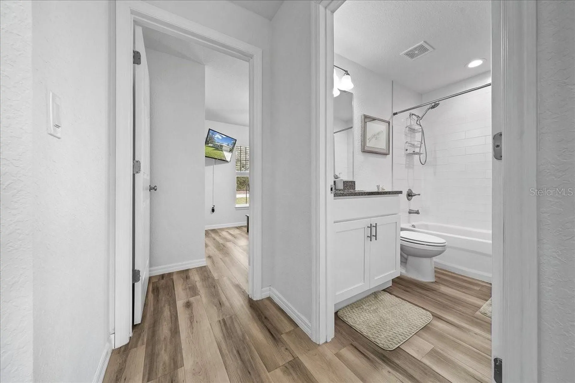 41 Fisher Way Run Ocklawaha FL 32179