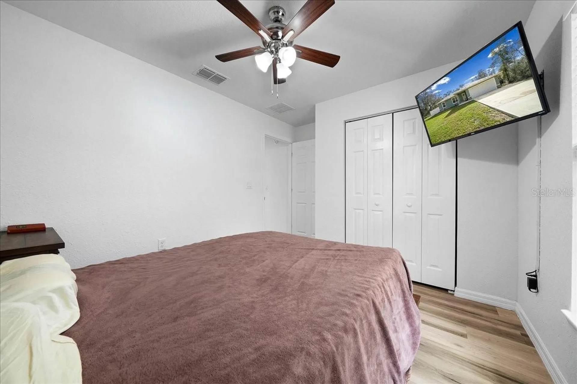 41 Fisher Way Run Ocklawaha FL 32179