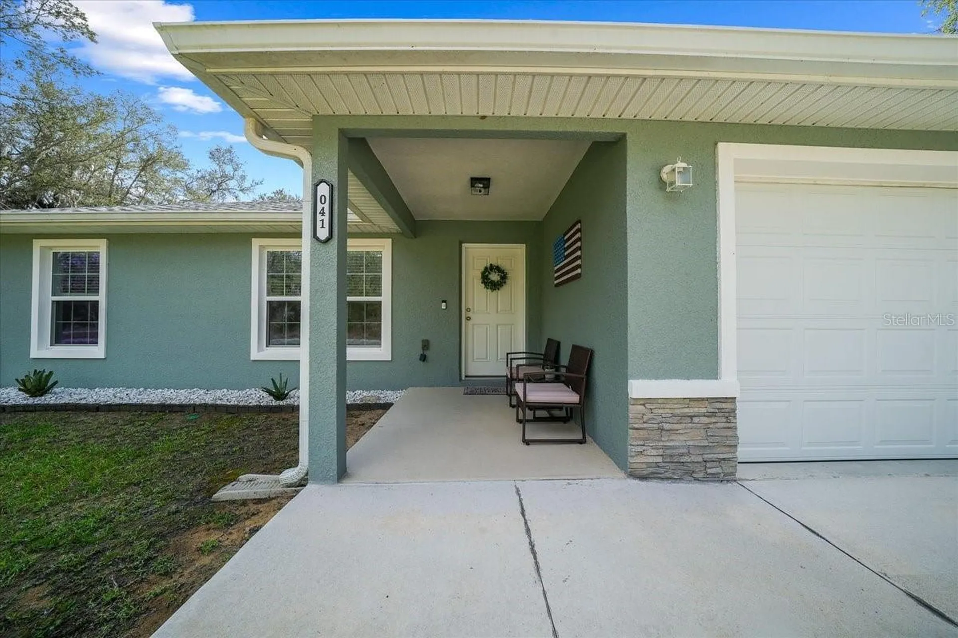 41 Fisher Way Run Ocklawaha FL 32179