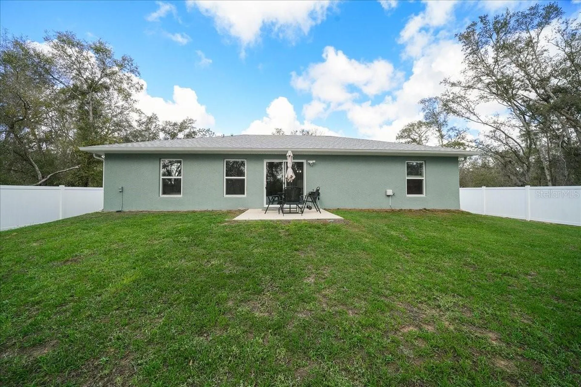 41 Fisher Way Run Ocklawaha FL 32179